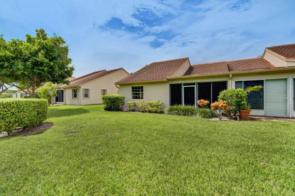Emerald Pointe, 7707 Silver Lake Dr, Delray Beach, Florida 33446, image 2