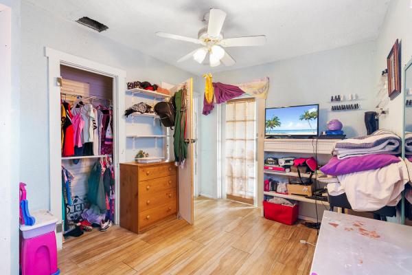 517 S C St, Florida 33460, image 1