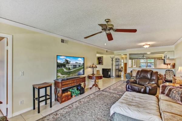 Sabal Ridge, 801 Sabal Ridge Cir #D, Palm Beach Gardens, Florida 33418, image 2