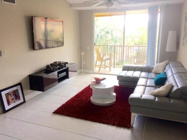 Mirabella Villas, 619 Villa Cir, Boynton Beach, Florida 33435, image 1