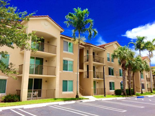 Mirabella Villas, 619 Villa Cir, Boynton Beach, Florida 33435, image 3