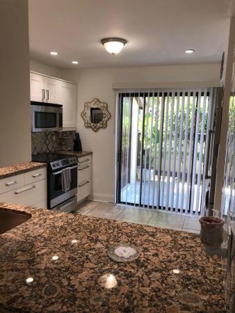 Strathmore Gate West, 315 Elmira Ct, Royal Palm Beach, Florida 33411, image 2