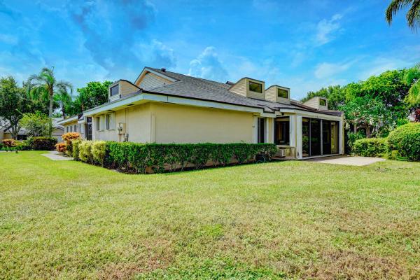 Marseilles Court At The Fountains Country Club, 6945 Fountains Cir, Lake Worth, Florida 33467, image 1