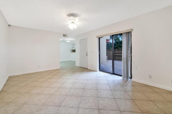 Banyan Lake, 8075 Severn Dr #C, Boca Raton, Florida 33433, image 2