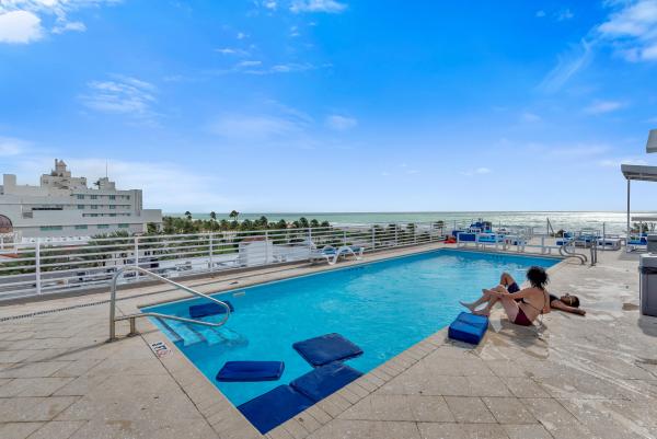The Strand On Ocean Drive, 1060 Ocean Dr #D202, Miami Beach, Florida 33139, image 3