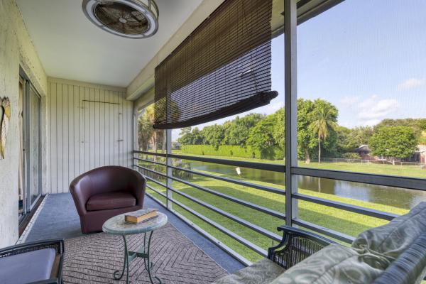 Trails End Villas, 10693 N Military Trl #4, Palm Beach Gardens, Florida 33410, image 2
