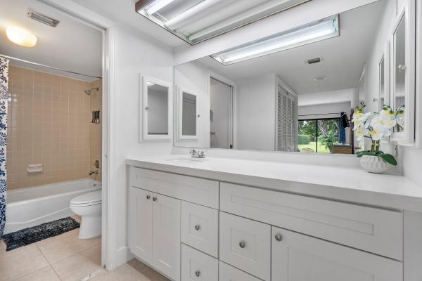 Bagattelle, 13334 Polo Club Rd #240, Wellington, Florida 33414, image 3