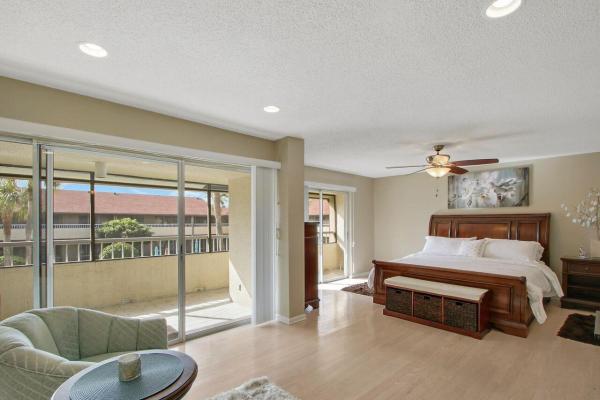 Courtyard, 1100 Surf Rd #205, Riviera Beach, Florida 33404, image 3