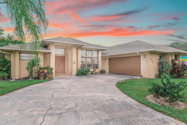 Bayshore Heights, 674 SE Majestic Ter, Port St. Lucie, Florida 34953, image 2