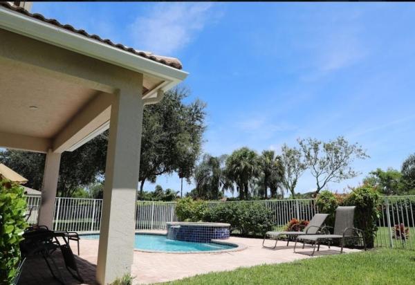 Lantern Key, 6848 Hendry Dr, Lake Worth, Florida 33463, image 1