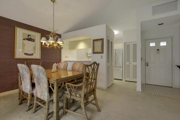 Club Cottages, 817 Club Dr, Palm Beach Gardens, Florida 33418, image 2