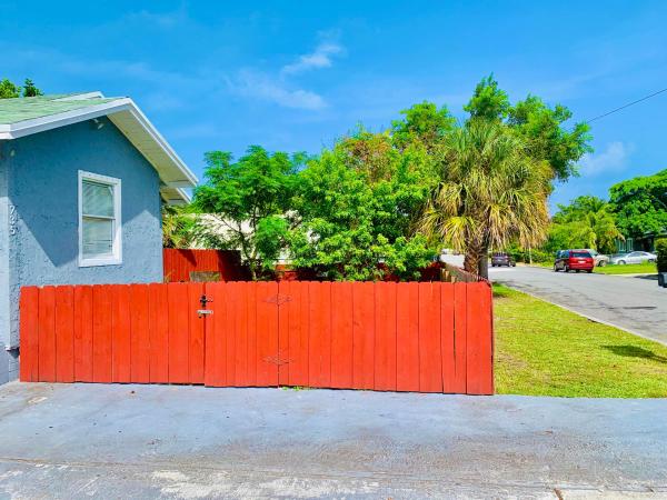 Northwood, 735 43rd St #FRNT, West Palm Beach, Florida 33407, image 2