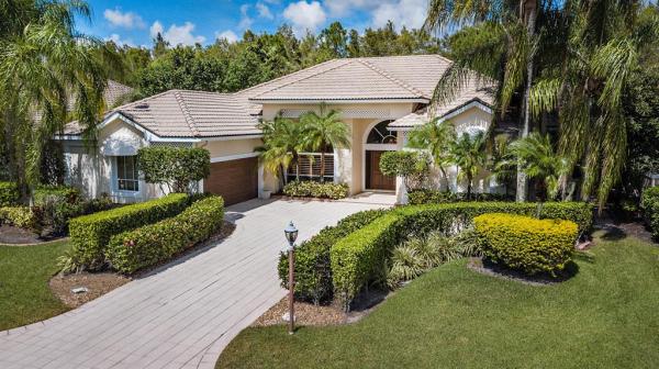 The Island, 14 Windward Isle, Palm Beach Gardens, Florida 33418, image 2