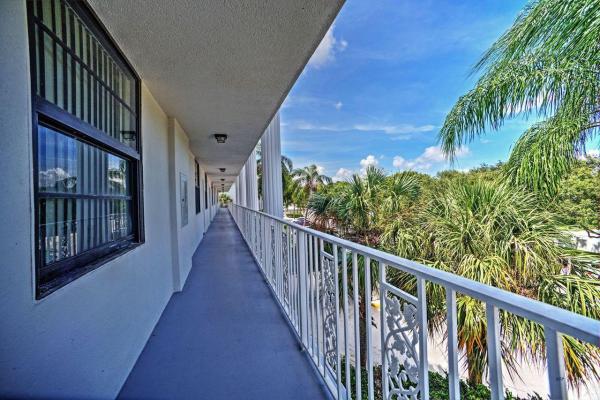 Whitehall, 3626 Whitehall Dr #302, West Palm Beach, Florida 33401, image 1
