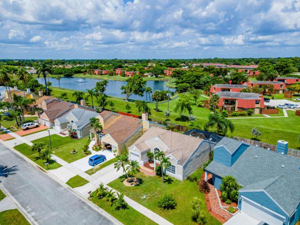 Trends At Boca Raton, 8382 Dynasty Dr, Boca Raton, Florida 33433, image 2