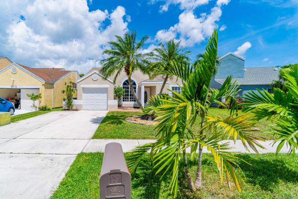 Trends At Boca Raton, 8382 Dynasty Dr, Boca Raton, Florida 33433, image 1