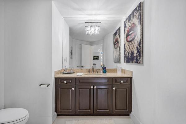 200 East Palmetto Park, 200 E Palmetto Park Rd #1, Boca Raton, Florida 33432, image 1