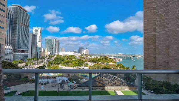 One Miami West, 325 S Biscayne Blvd #2617, Miami, Florida 33131, image 2