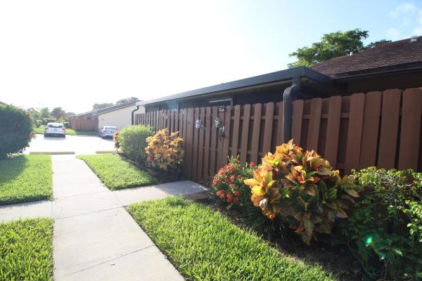 Springdale, 182 Springdale Cir, Palm Springs, Florida 33461, image 1