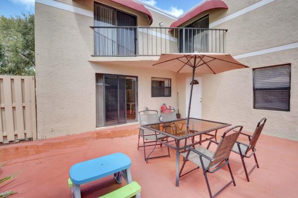 Chateau Wood, 4175 Village Dr #D, Delray Beach, Florida 33445, image 1
