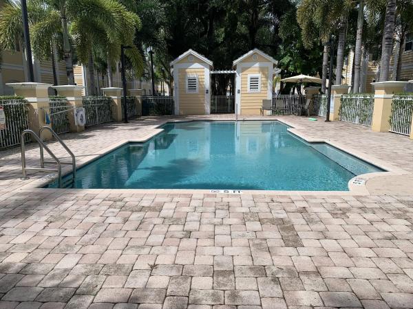 Oak Hammock, 525 SW 18th Ave #23, Fort Lauderdale, Florida 33312, image 1