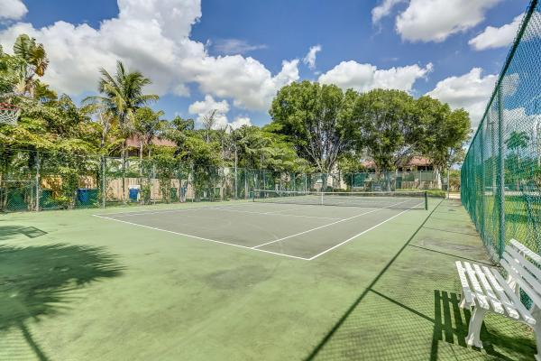 City View Townhomes, 233 City View Dr, Fort Lauderdale, Florida 33311, image 1