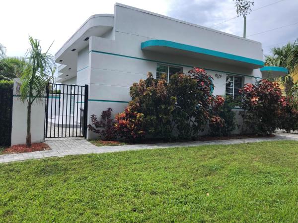 Moss & Heisler, 508 N St, West Palm Beach, Florida 33401, image 1