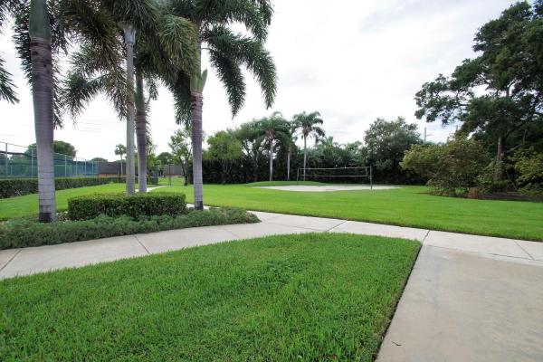 Village Of Sandalwood Lakes, 4124 41st Way, West Palm Beach, Florida 33407, image 1
