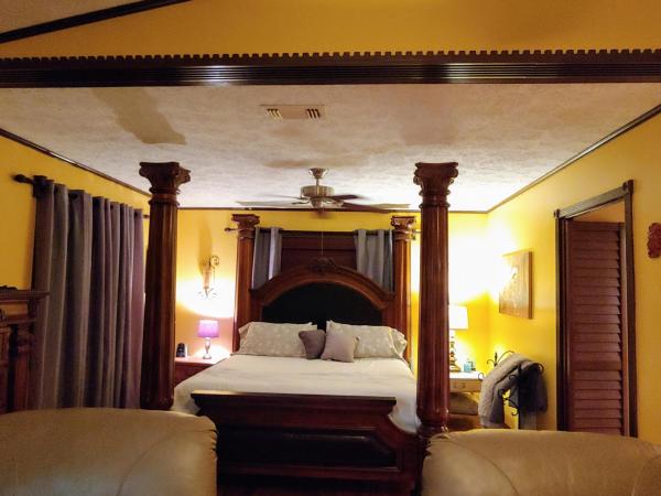Hidden Oaks, 1682 SW La Gorce Ave, Port St. Lucie, Florida 34953, image 2