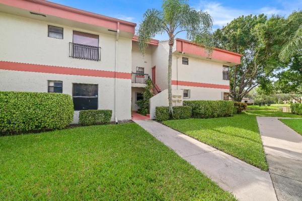 Applewood Village 4, 2950 Carambola Cir S #2025, Coconut Creek, Florida 33066, image 1
