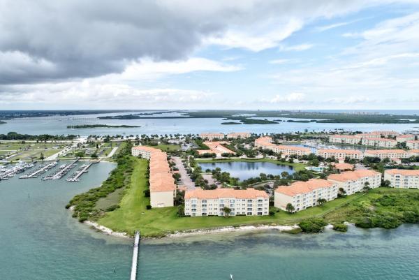Harbour Isle West, 27 Harbour Isle Dr #304, Fort Pierce, Florida 34949, image 2