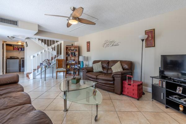 Lake Colony, 4023 Palm Bay Cir #B, West Palm Beach, Florida 33406, image 1