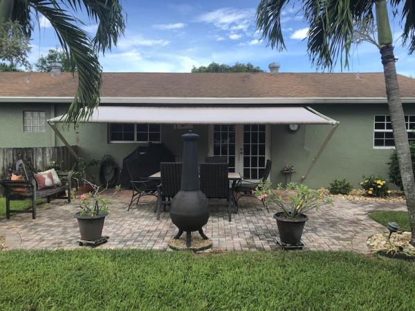 Floral Park Lantana, 6581 Massachusetts Dr, Lake Worth, Florida 33462, image 1