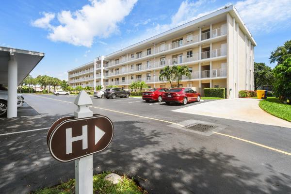 Ocean Parks, 300 N A1a #204H, Jupiter, Florida 33477, image 1
