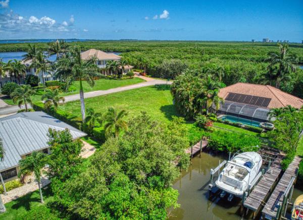Queens Cove, 128 Queen Isabella Ct, Fort Pierce, Florida 34949, image 2