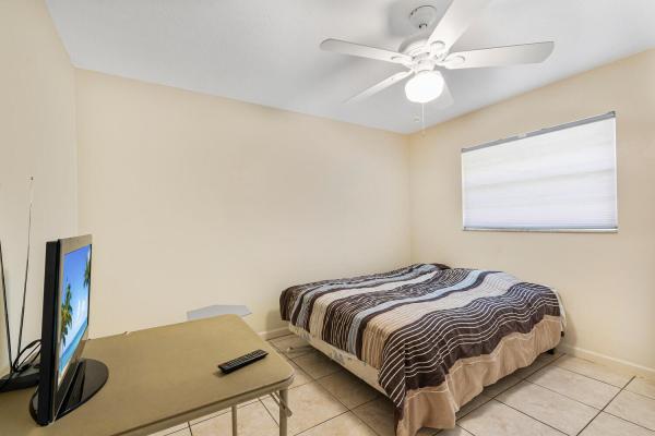 Reed Land, 4911 SW 26th Ave #1-2, Dania Beach, Florida 33312, image 1