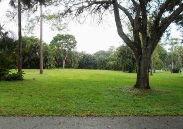 Pinewood East Of Wellington, 12538 Pineacre Ln, Wellington, Florida 33414, image 1