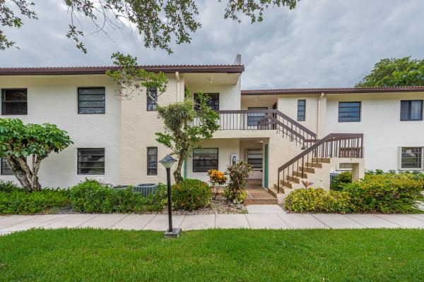 The Horizons Of Boca Lago, 8436 Cypress Ln, Boca Raton, Florida 33433, image 1