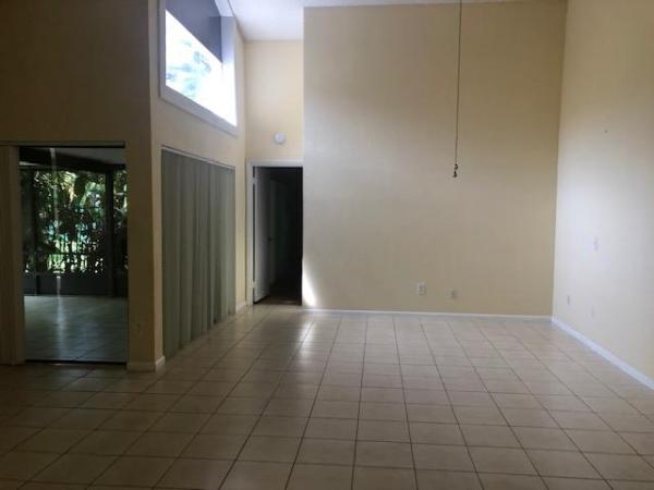 20811 Via Valencia Dr, Boca Raton, Florida 33433, image 2
