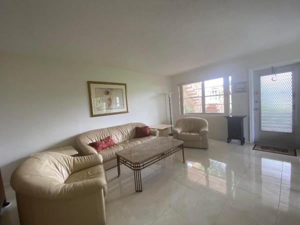 Berkshire At Century Village, 39 Berkshire B, West Palm Beach, Florida 33417, image 2