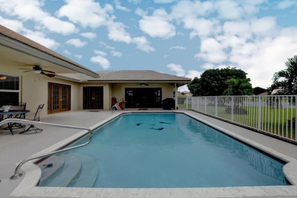 Addington Estates West At Lake Charleston, 7568 Wentworth Dr, Lake Worth, Florida 33467, image 1