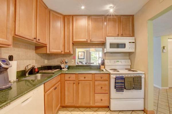 Lago Del Rey, 2900 Fiore Way #206, Delray Beach, Florida 33445, image 3