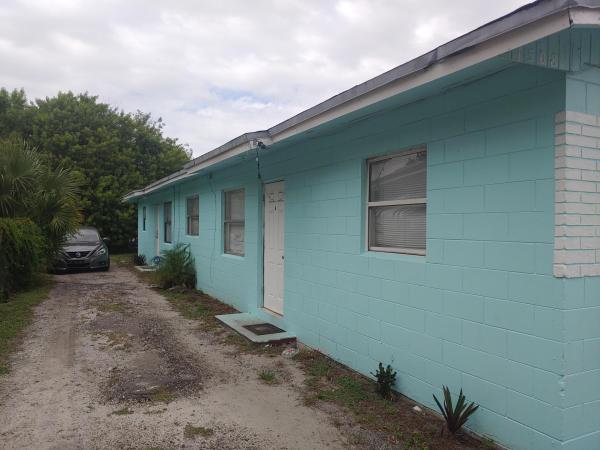 Edgewood Park, 1508 Edgewood Ter, Fort Pierce, Florida 34950, image 2