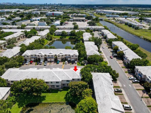Marsh Harbour, 2032 Freeport Ln, Riviera Beach, Florida 33404, image 3