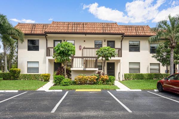 Lucerne Lakes Golf Colony, 7245 Golf Colony Ct #202, Lake Worth, Florida 33467, image 1