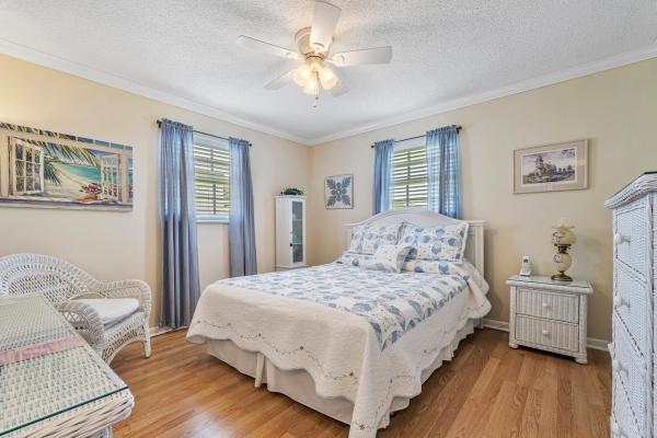 Palm Beach Leisureville, 812 SW 7th Ave, Boynton Beach, Florida 33426, image 1
