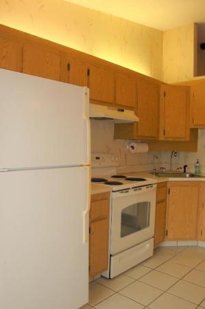 Pine Ridge North 4, 803 Sky Pine Way #F, Greenacres, Florida 33415, image 3