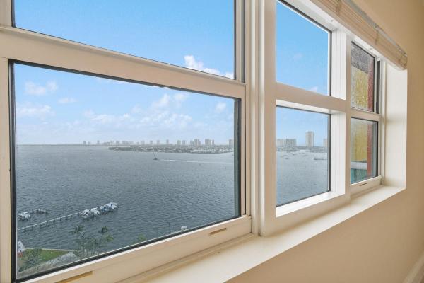 Marina Grande Club & Residences, 2650 Lake Shore Dr #1602, Riviera Beach, Florida 33404, image 3