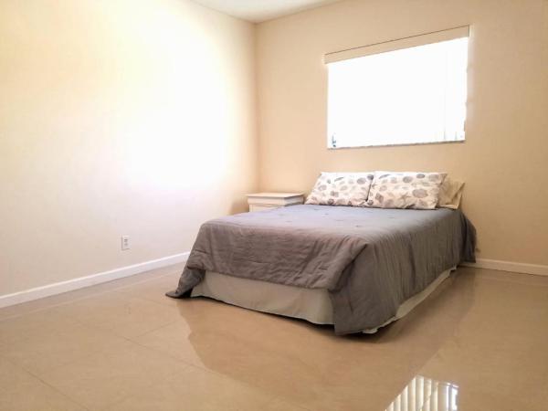Coastal House Of Pompano Beach, 424 N Riverside Dr #206, Pompano Beach, Florida 33062, image 1