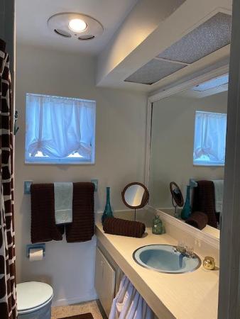 Cresthaven Of Palm Beach, 2675 Rockcrest Ct, West Palm Beach, Florida 33415, image 2